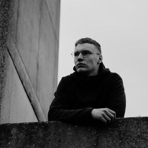 Meet your Posher, Vennie